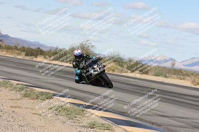 media/Nov-16-2025-Race Pace (Sun) [[8c5fa54630]]/Verified Riders/4-Turn 3 Inside (1050am)/